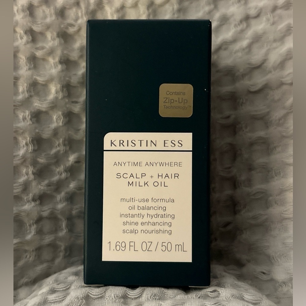Kristin Ess Anytime Anywhere Scalp + Hair Milk Oil 1.69oz‎